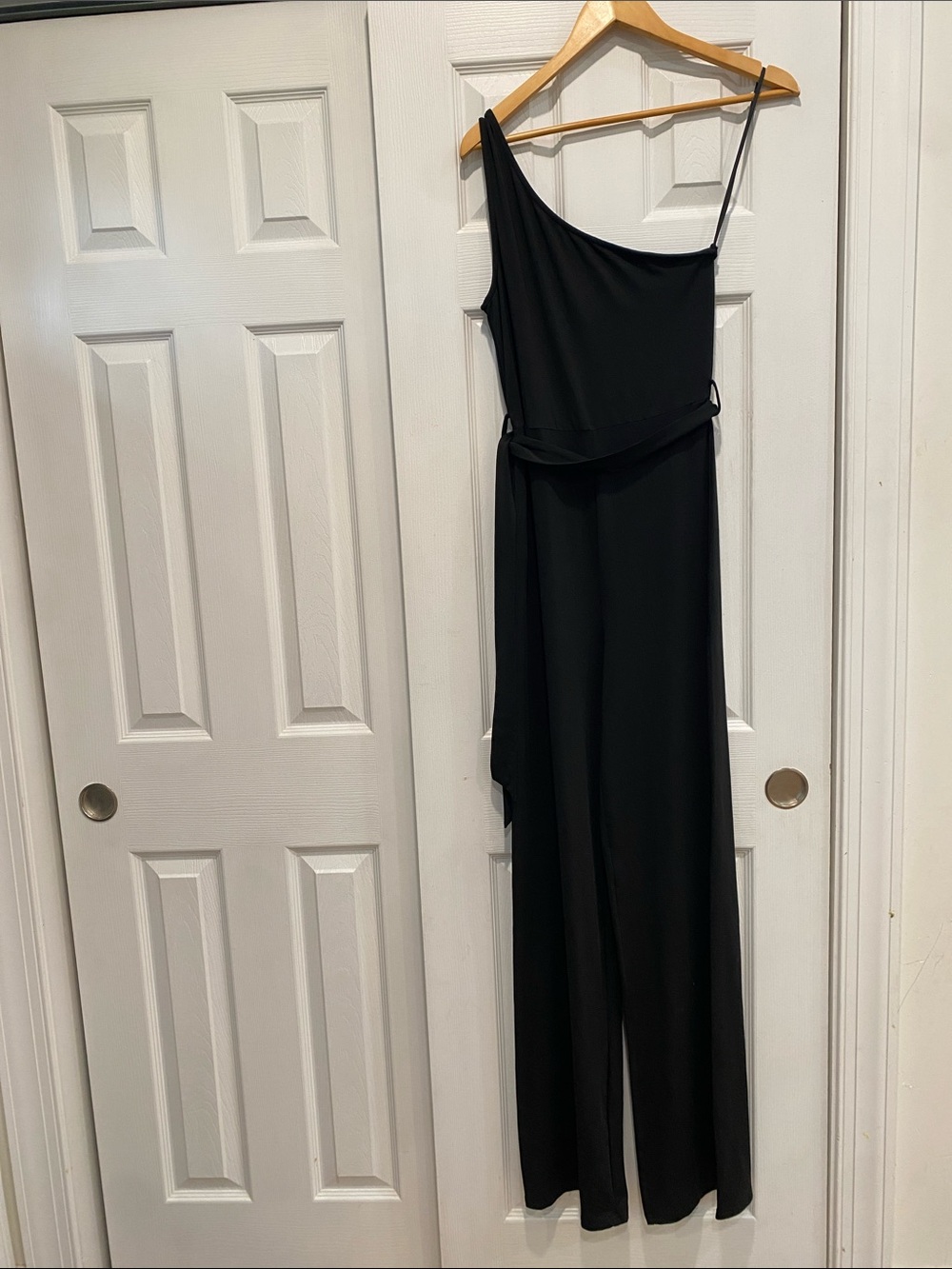 Asymmetric One-Shoulder Black Jumpsuit with Waist Sash